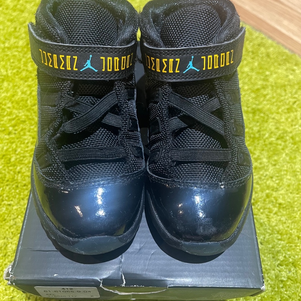 Jordan 11 retro BT size 10 C